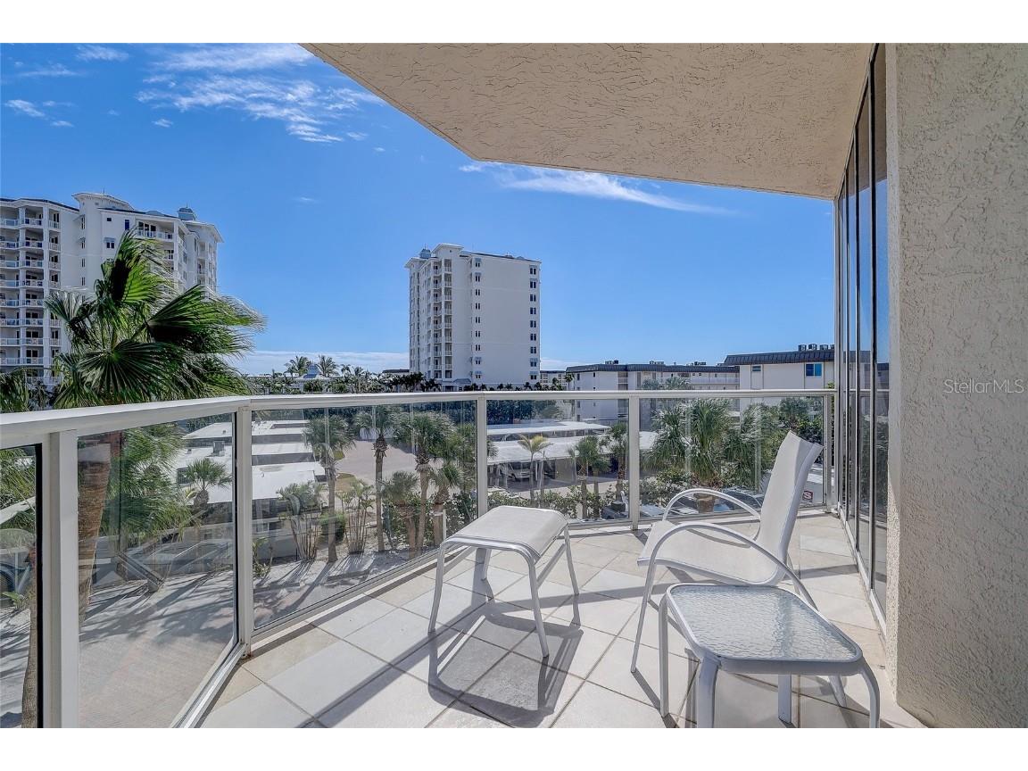 1800 Benjamin Franklin Drive #A202 Sarasota FL 34236 - GULF OF MEXICO A4670179 image24