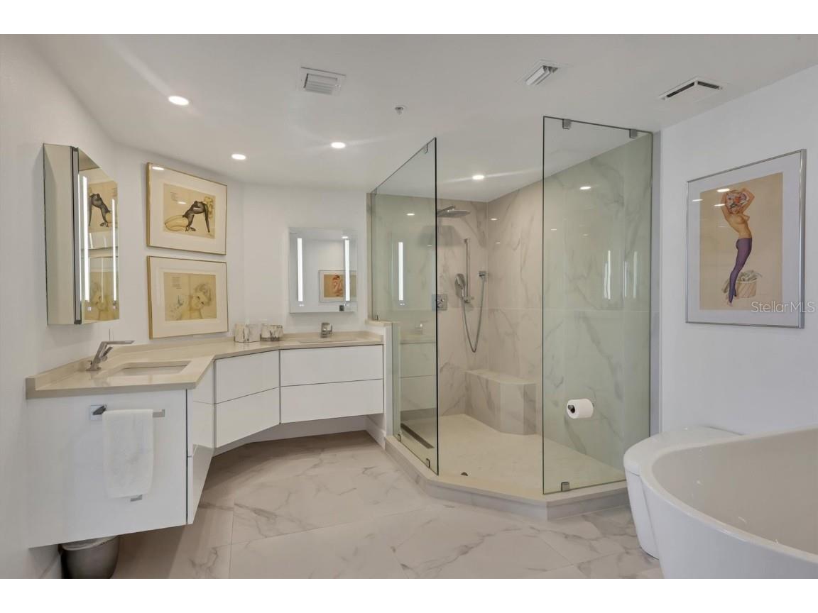 1800 Benjamin Franklin Drive #A205 Sarasota FL 34236 A4673088 image19