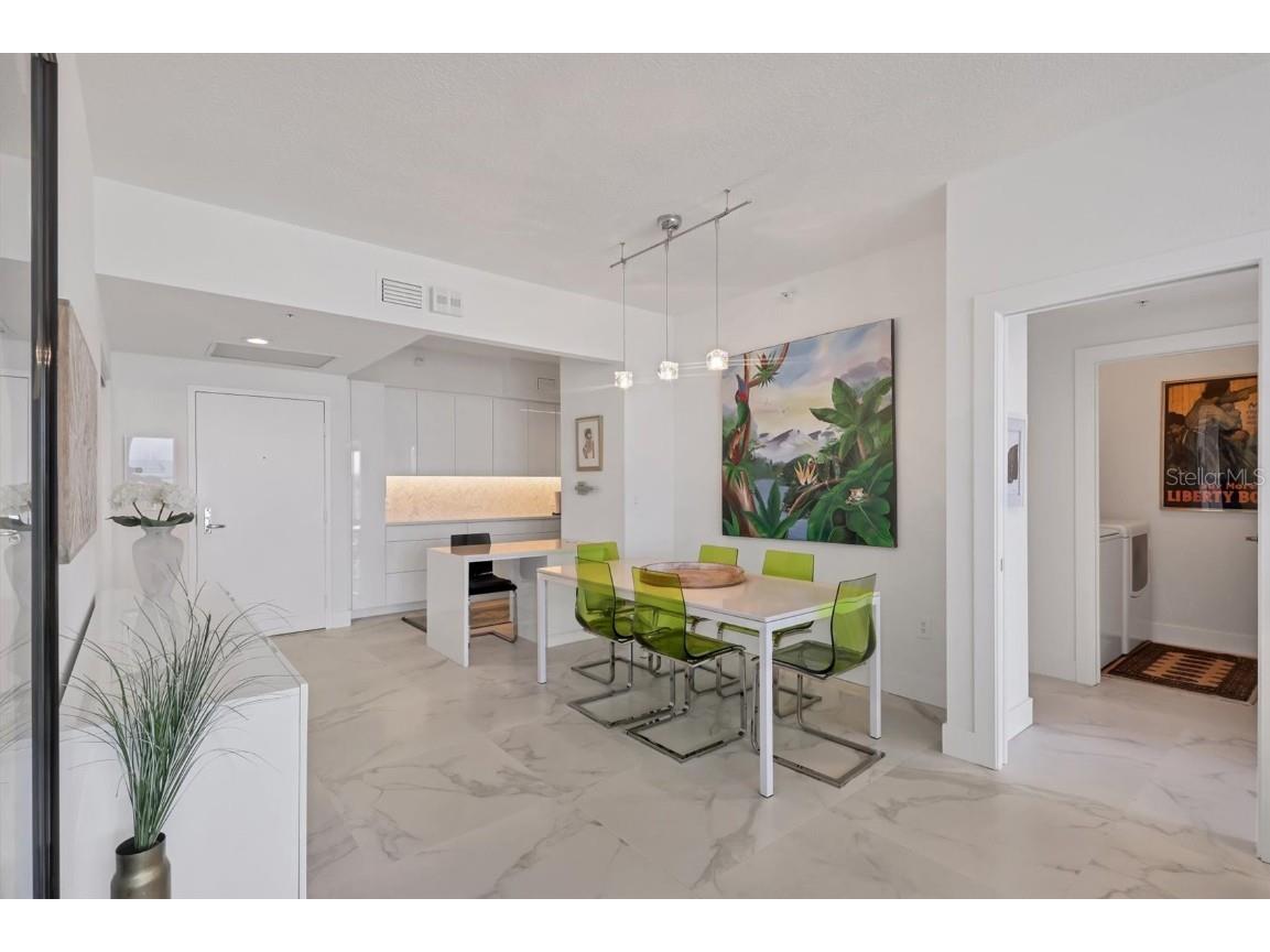 1800 Benjamin Franklin Drive #A205 Sarasota FL 34236 A4673088 image23