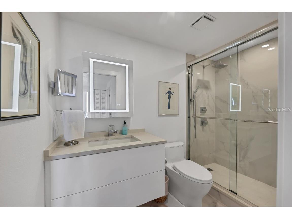 1800 Benjamin Franklin Drive #A205 Sarasota FL 34236 A4673088 image27