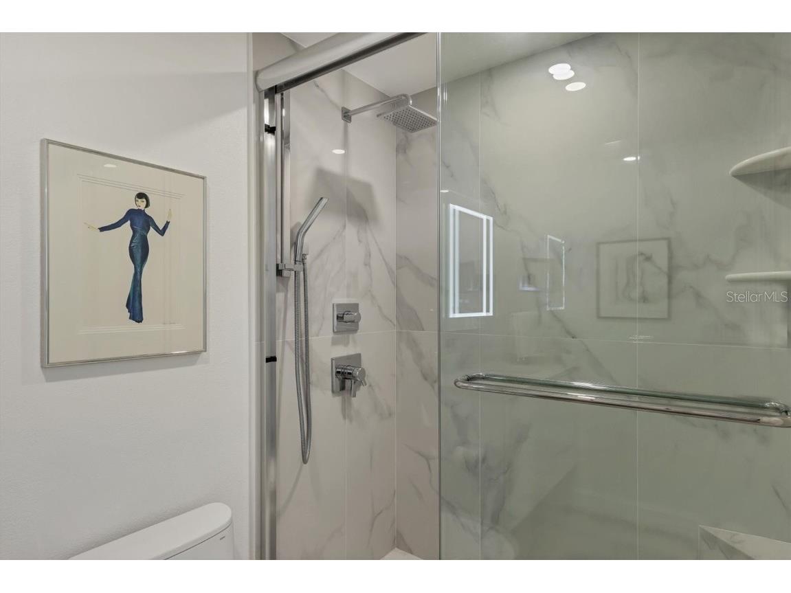 1800 Benjamin Franklin Drive #A205 Sarasota FL 34236 A4673088 image28