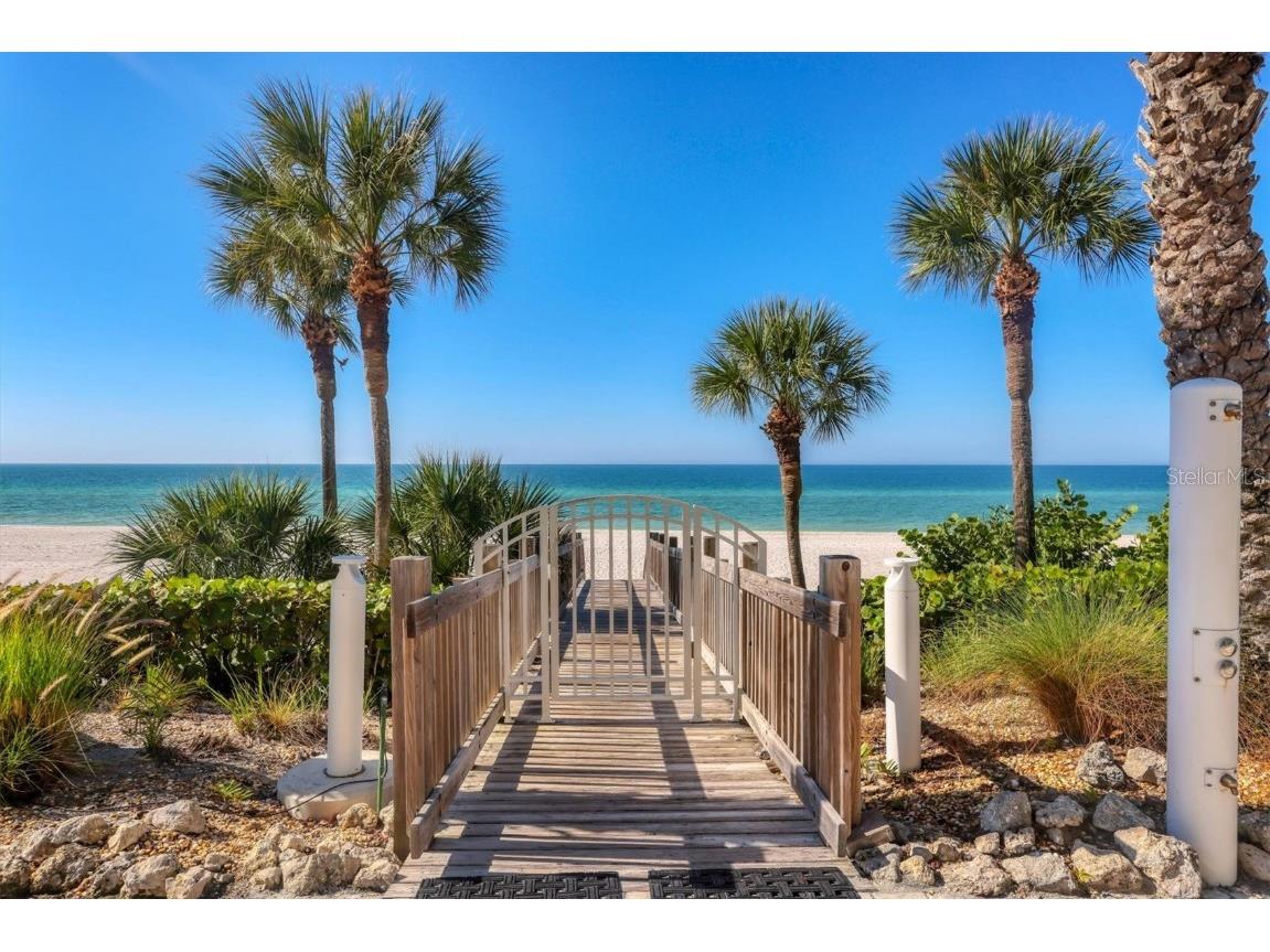 1800 Benjamin Franklin Drive #A205 Sarasota FL 34236 A4673088 image39