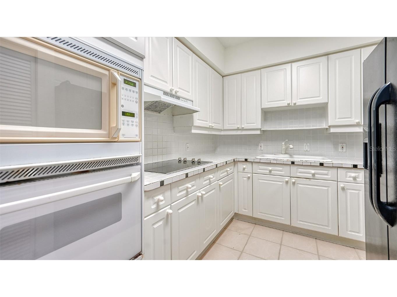 1800 Benjamin Franklin Drive #A405 Sarasota FL 34236 A4634253 image11