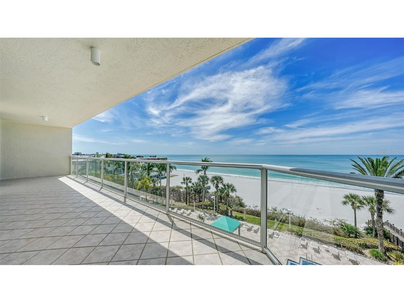 1800 Benjamin Franklin Drive #A405 Sarasota FL 34236 A4634253 image3