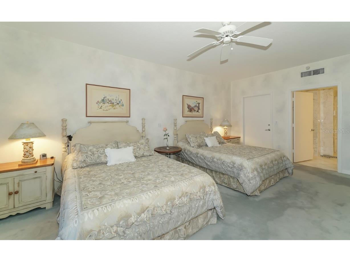 1800 Benjamin Franklin Drive #A901 Sarasota FL 34236 - GULF OF MEXICO A4631045 image25