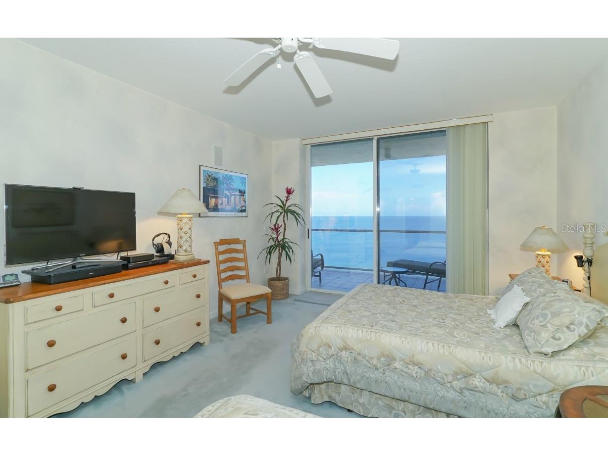 1800 Benjamin Franklin Drive #A901 Sarasota FL 34236 - GULF OF MEXICO A4631045 image26