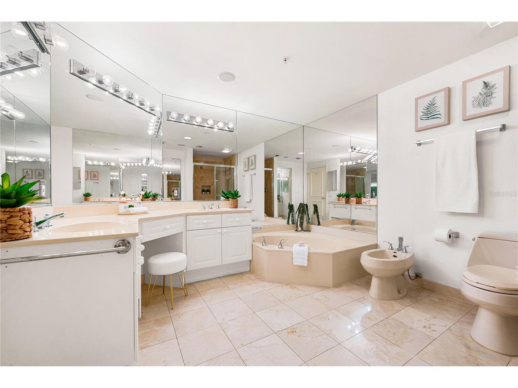 1800 Benjamin Franklin Drive #A905 Sarasota FL 34236 - GULF OF AMERICA A4692060 image20