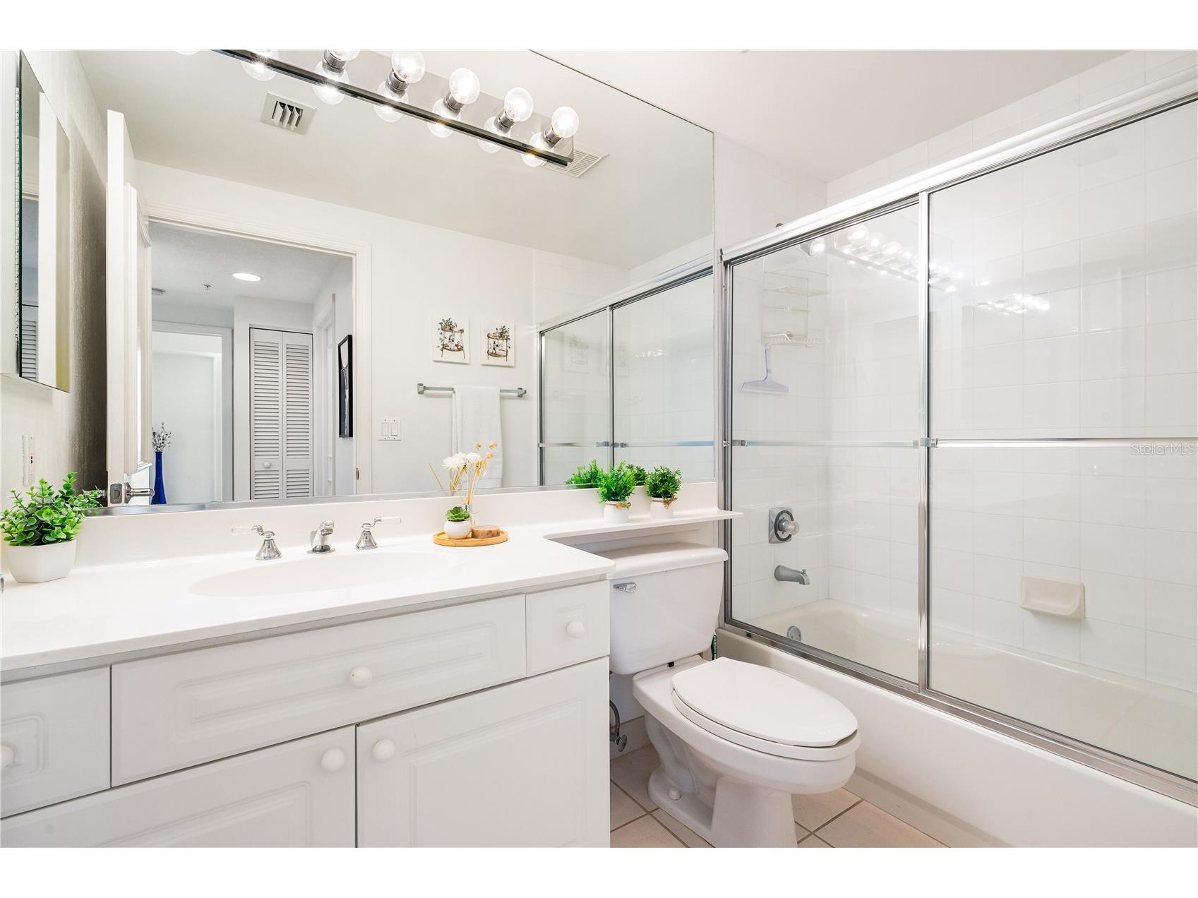 1800 Benjamin Franklin Drive #A905 Sarasota FL 34236 - GULF OF AMERICA A4692060 image25