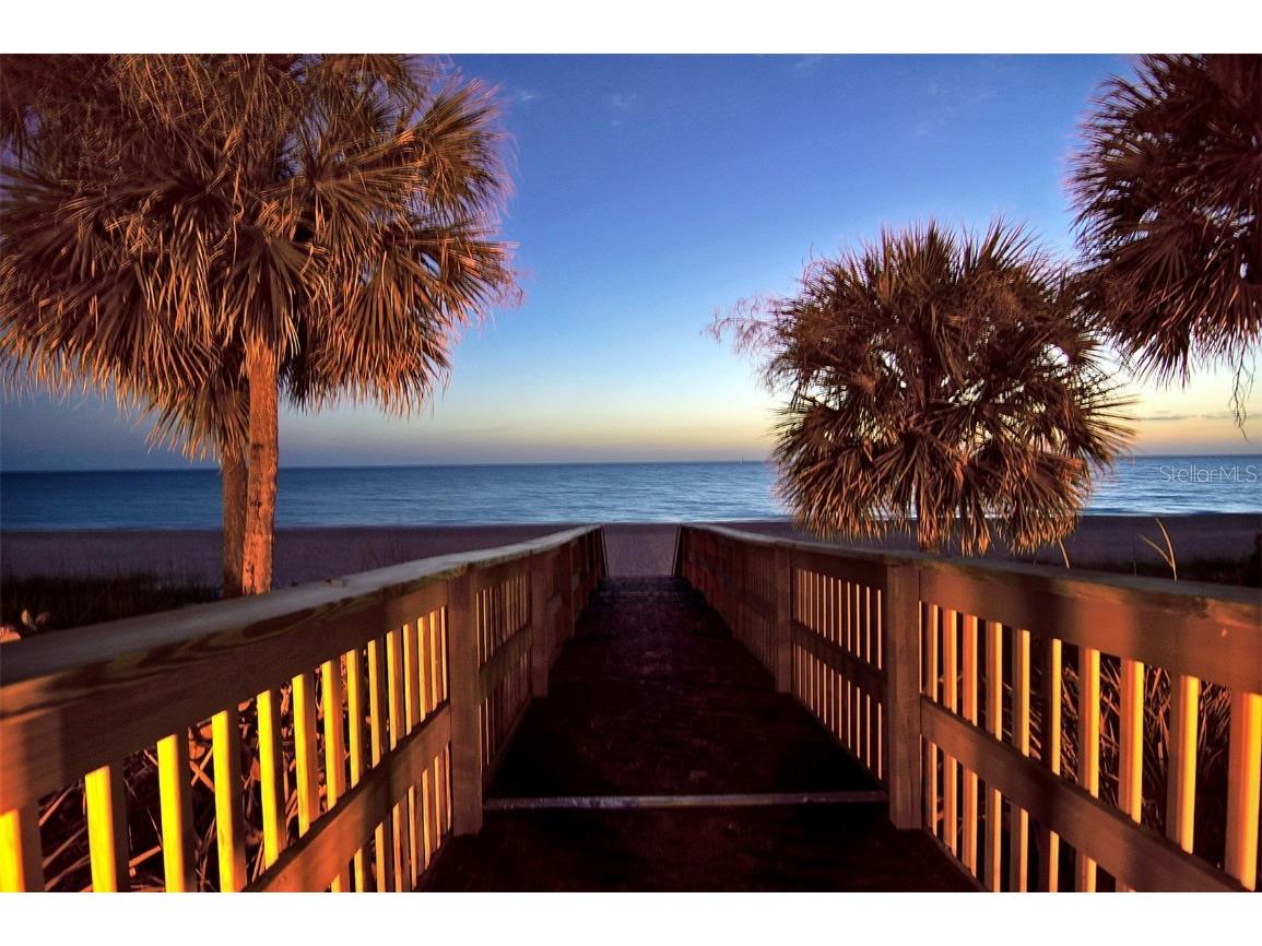 1800 Benjamin Franklin Drive #B207 Sarasota FL 34236 - GULF OF MEXICO A4666804 image39