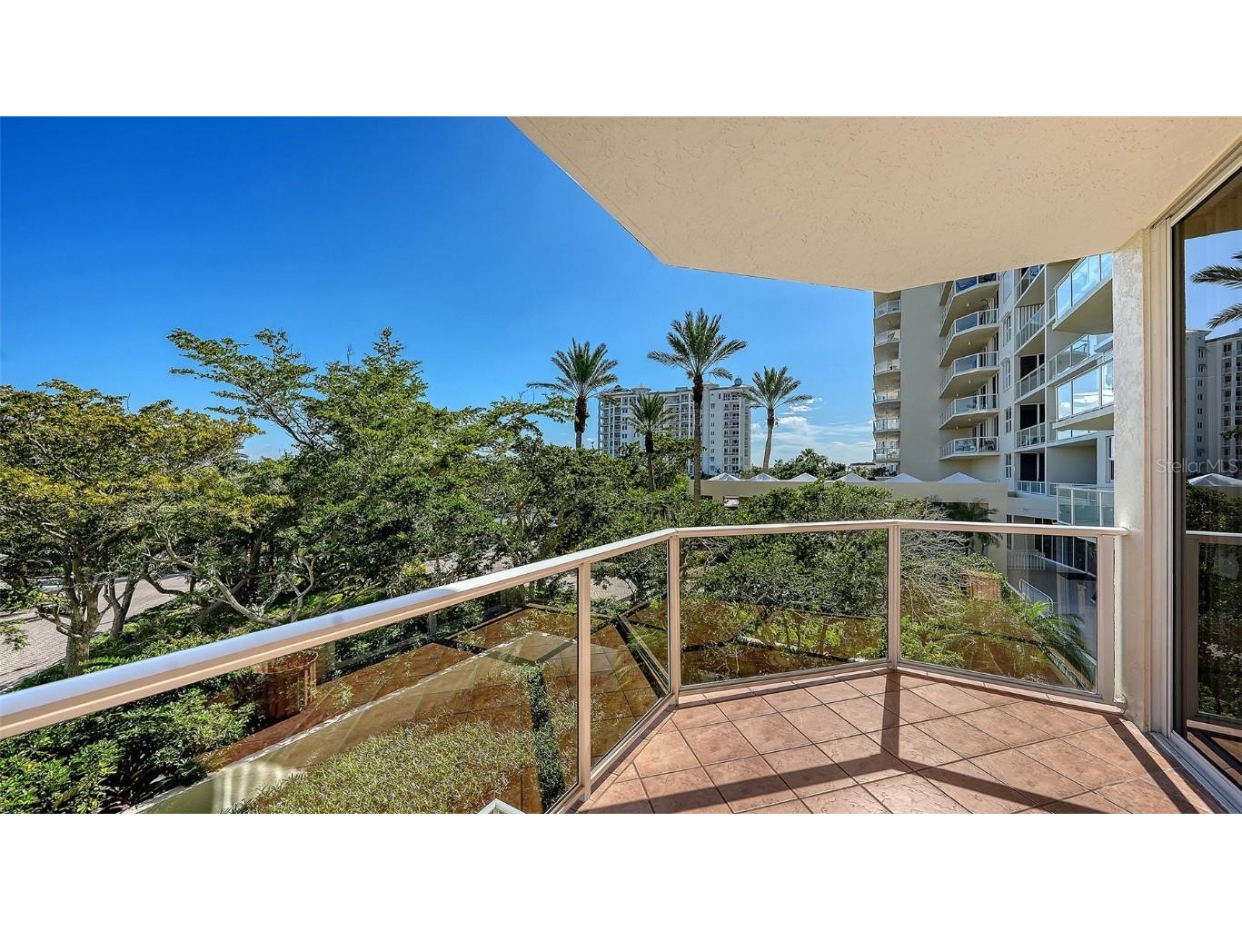 1800 Benjamin Franklin Drive #B207 Sarasota FL 34236 - GULF OF MEXICO A4666804 image9