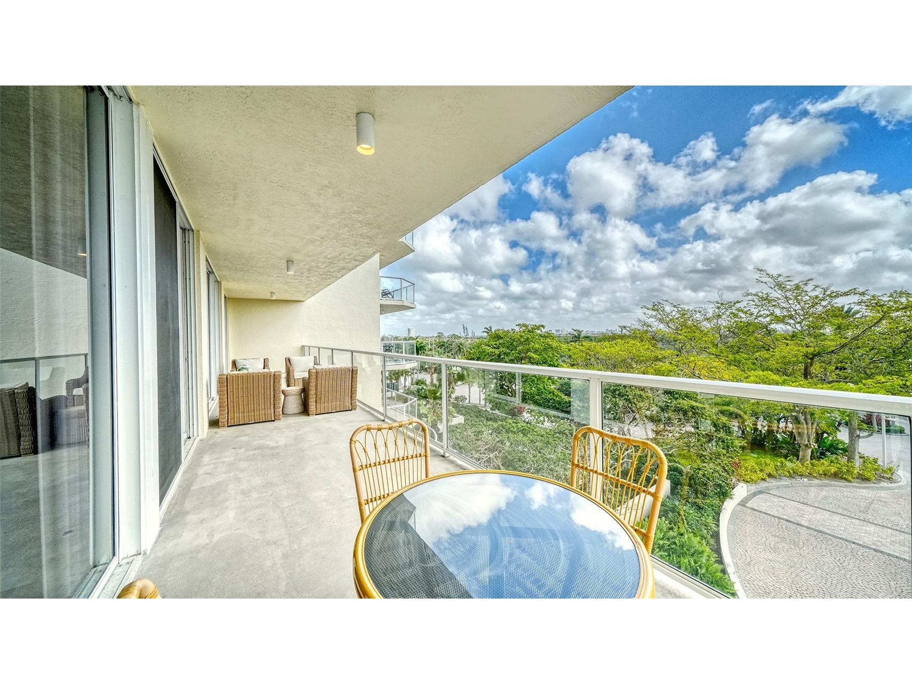 1800 Benjamin Franklin Drive #B308 Sarasota FL 34236 A4689391 image13