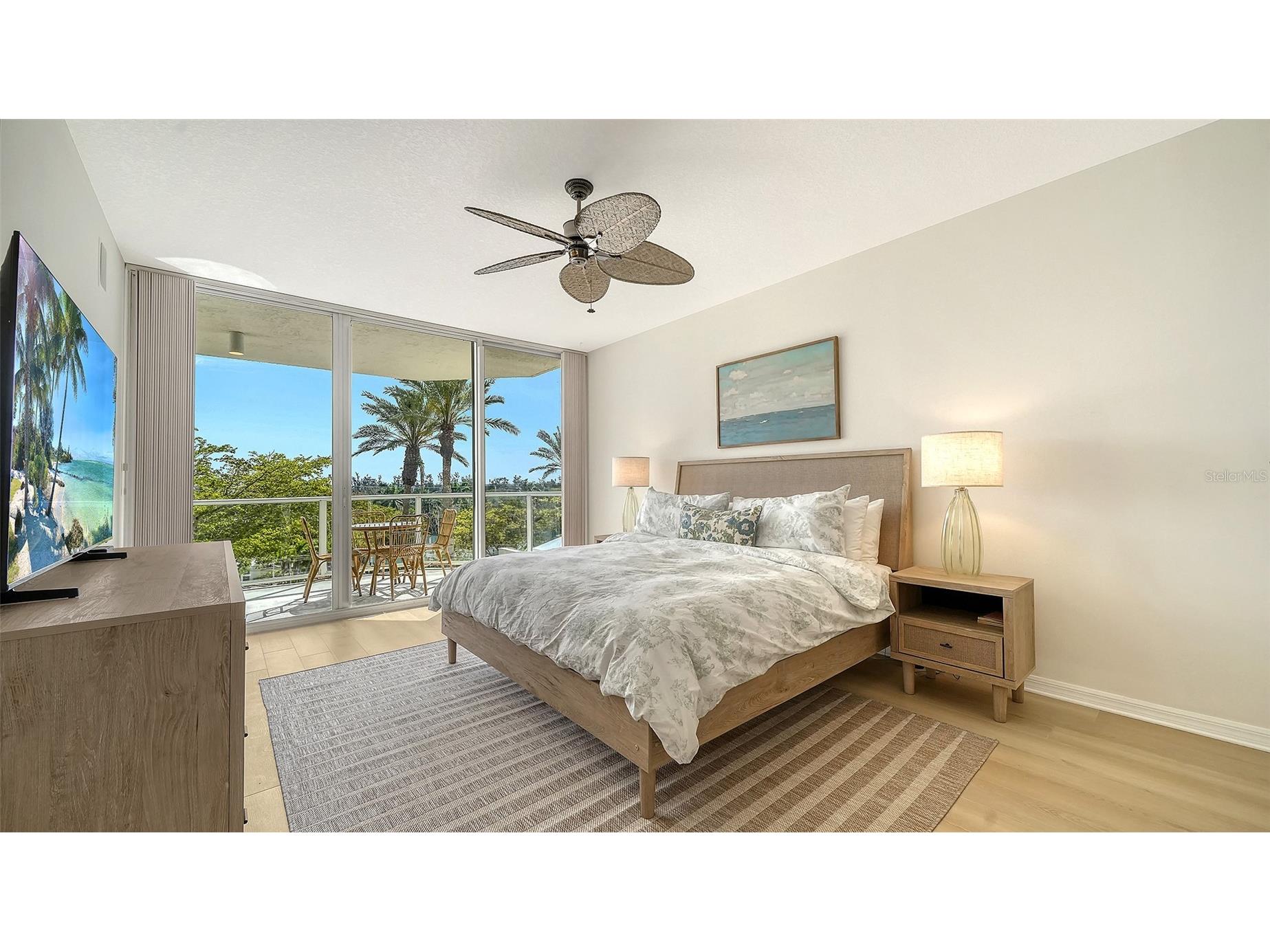 1800 Benjamin Franklin Drive #B308 Sarasota FL 34236 A4689391 image22