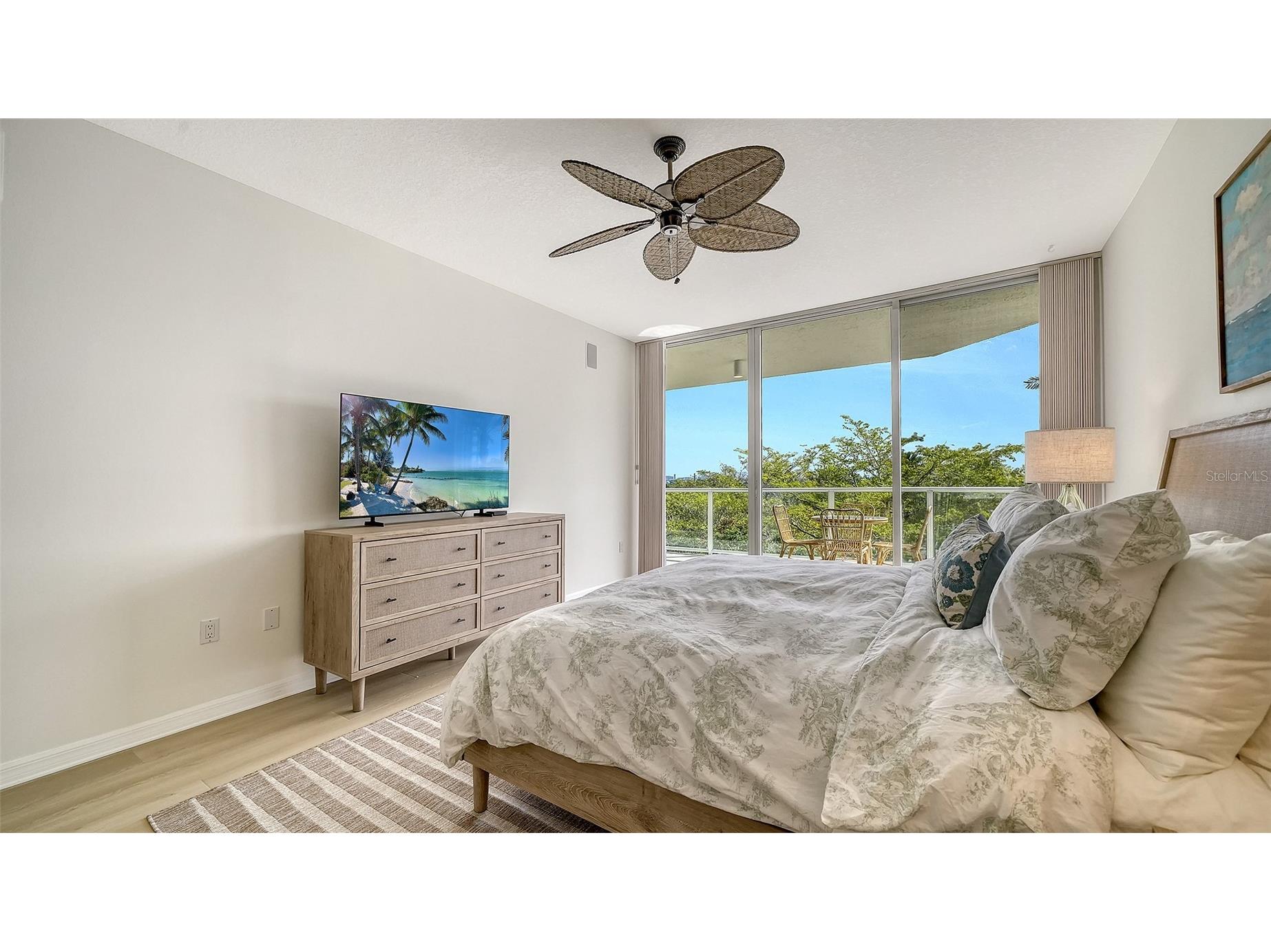 1800 Benjamin Franklin Drive #B308 Sarasota FL 34236 A4689391 image23