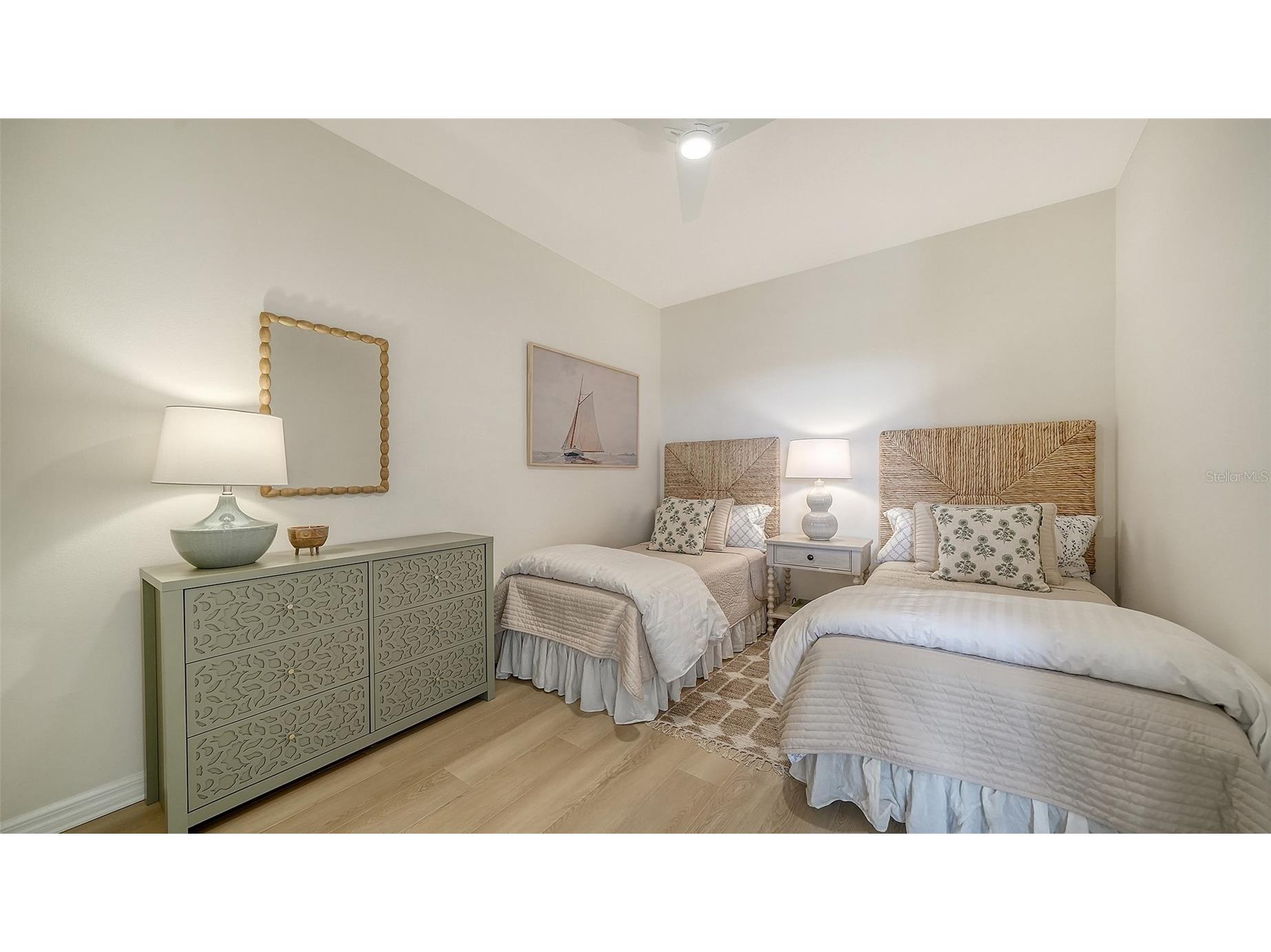 1800 Benjamin Franklin Drive #B308 Sarasota FL 34236 A4689391 image28