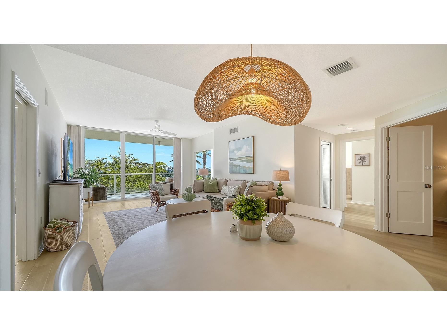 1800 Benjamin Franklin Drive #B308 Sarasota FL 34236 A4689391 image4