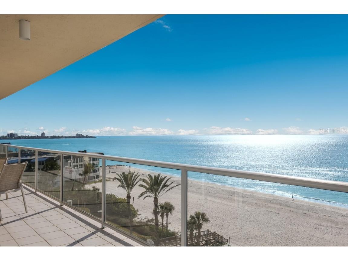 1800 Benjamin Franklin Drive #B606 Sarasota FL 34236 A4594934 image1