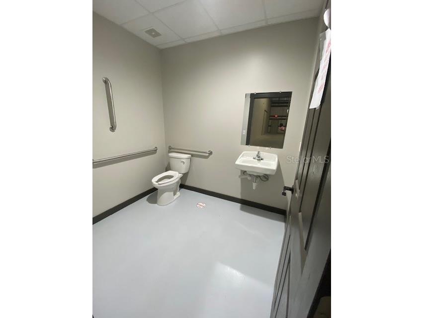 1800 Corporate Center Lane #A Plant City FL 33563 TB8509024 image9
