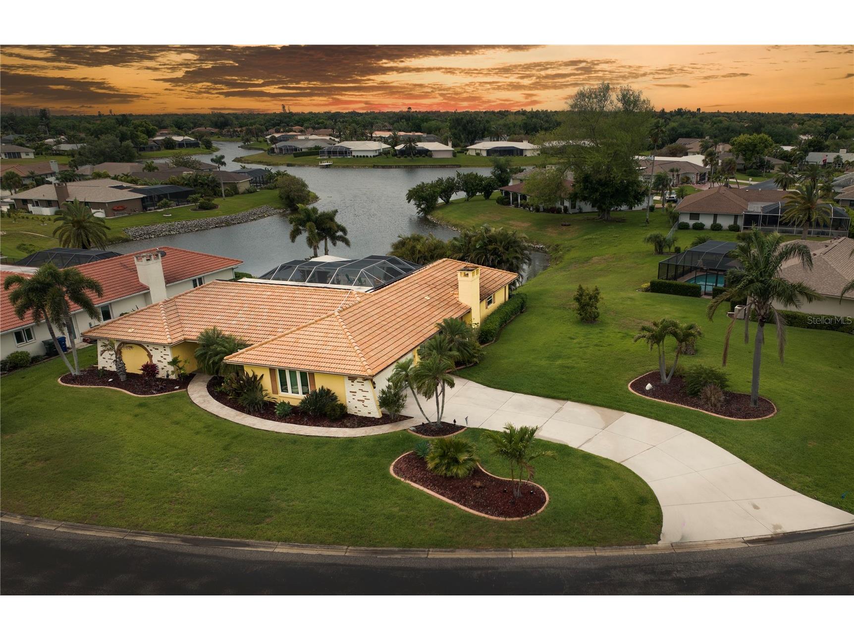 1800 Liesl Drive E Venice FL 34293 TB8492591 image1