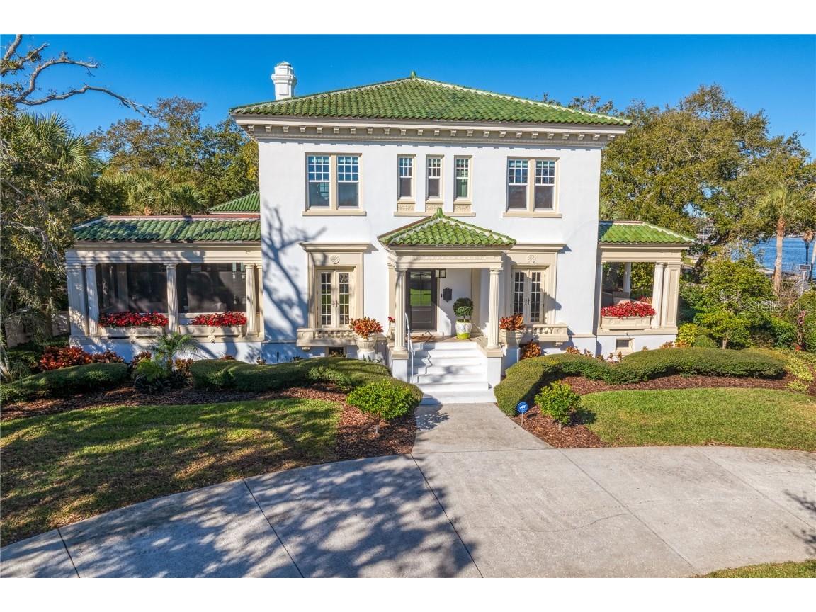 1800 North Shore Drive NE Saint Petersburg FL 33704 - TAMPA BAY U8230145 image1