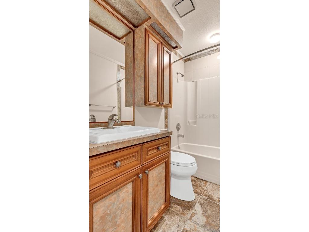 1800 Poinsettia Avenue #B Tarpon Springs FL 34689 TB8413620 image10