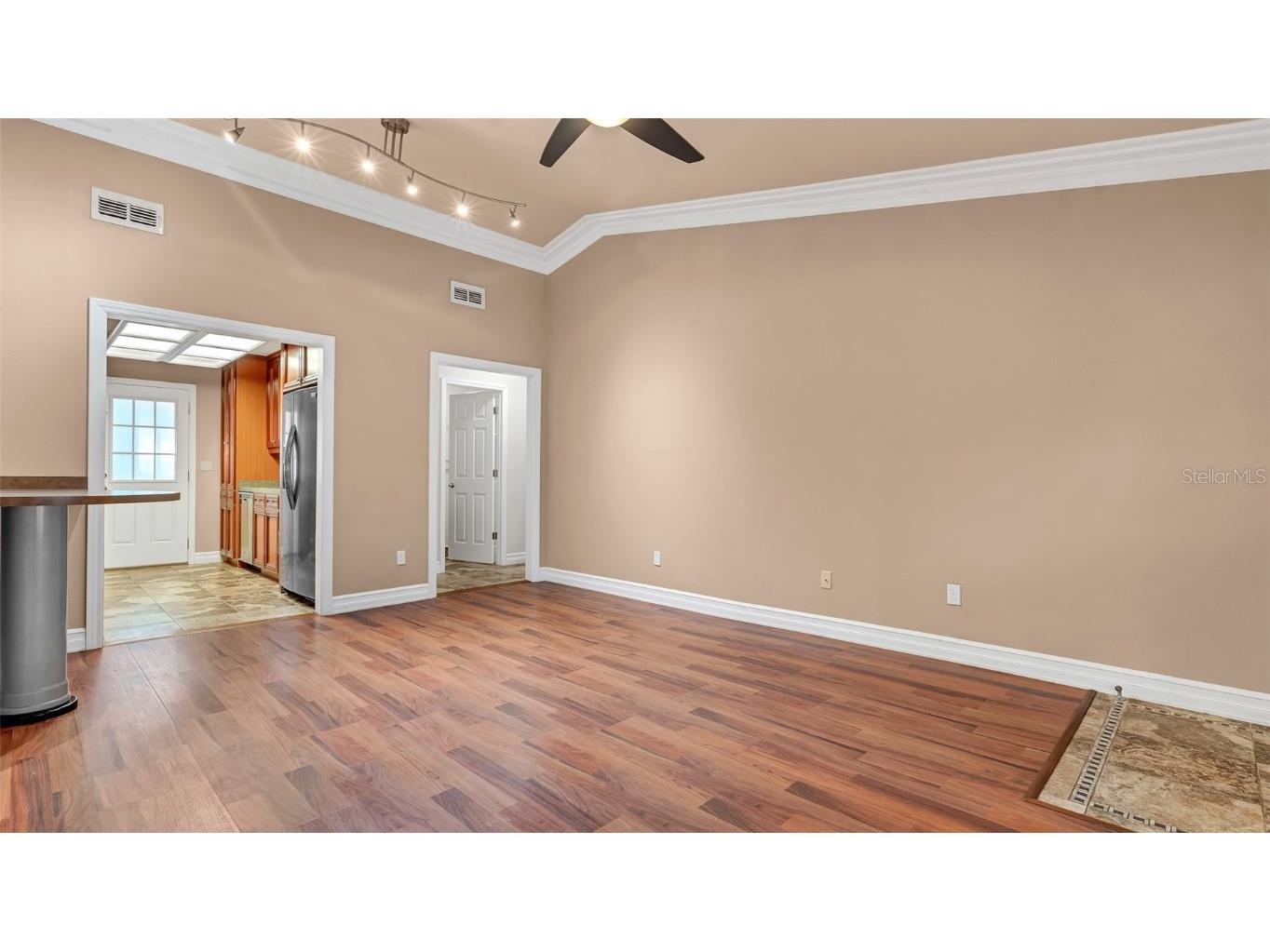 1800 Poinsettia Avenue #B Tarpon Springs FL 34689 TB8413620 image4