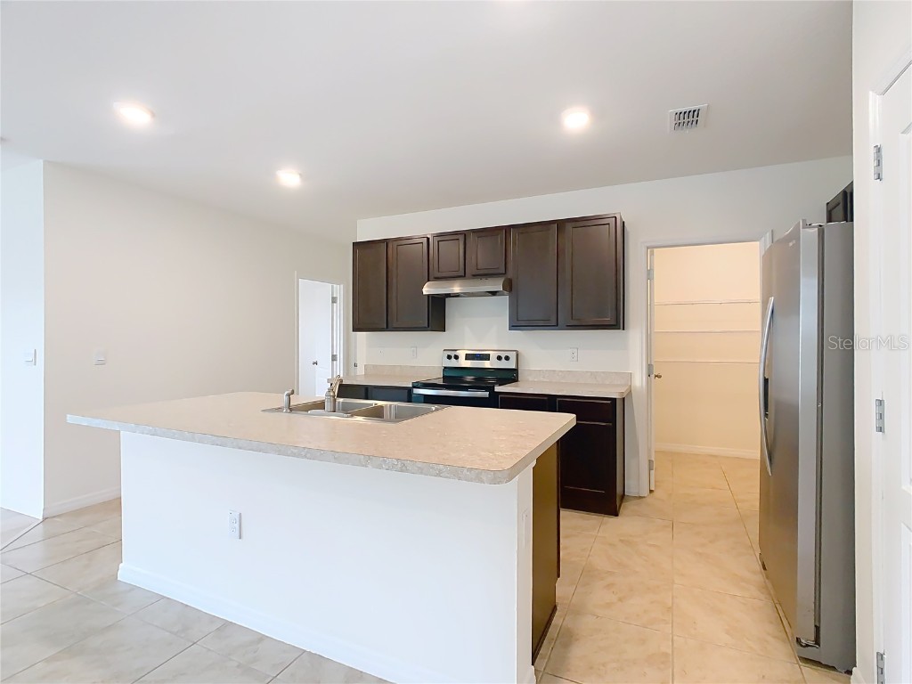 1800 Post Oak Drive Davenport FL 33837 TB8420655 image10