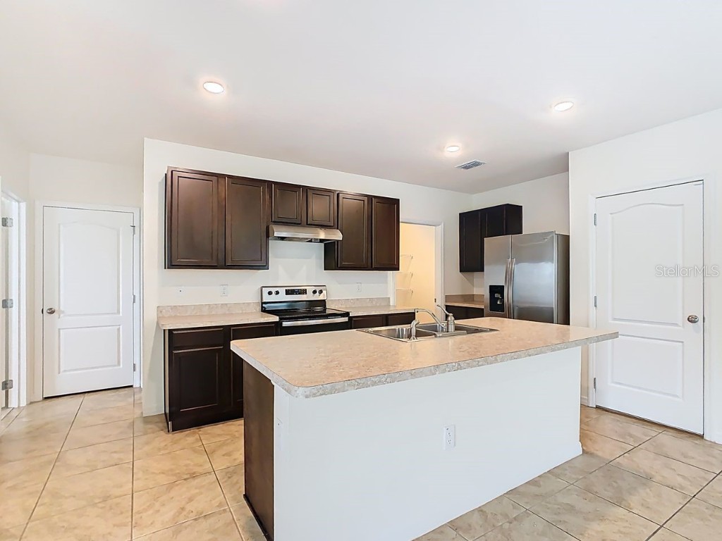 1800 Post Oak Drive Davenport FL 33837 TB8420655 image15