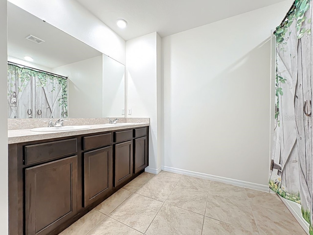 1800 Post Oak Drive Davenport FL 33837 TB8420655 image26