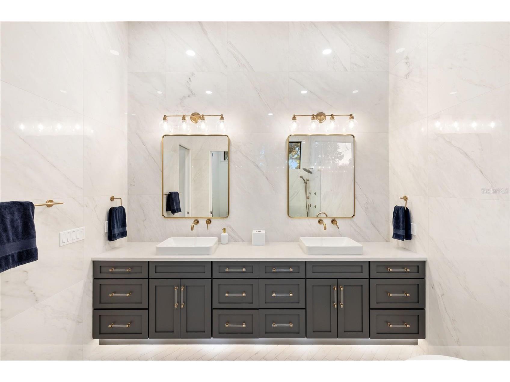 1800 Webber Street Sarasota FL 34239 A4687153 image54