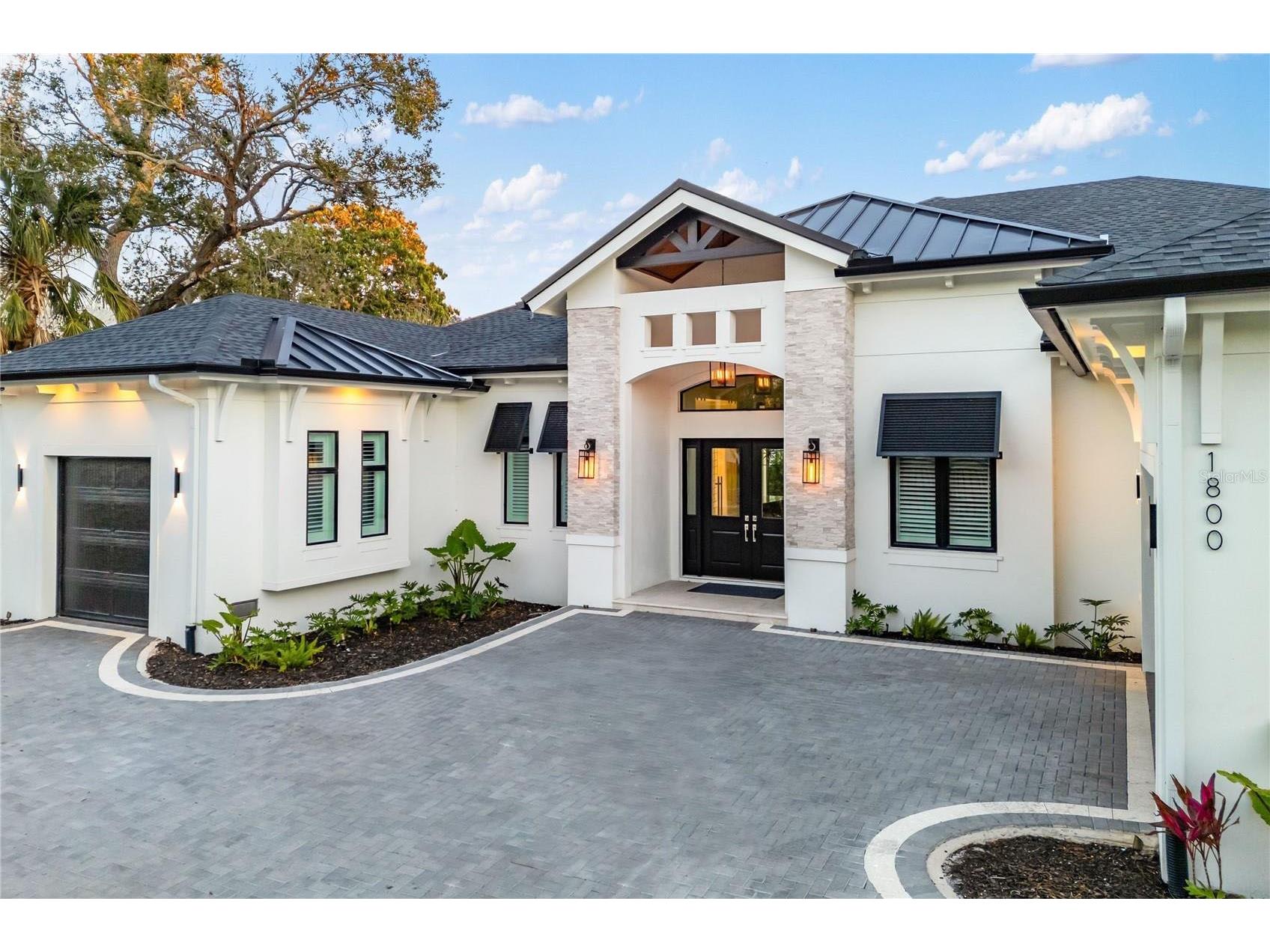 1800 Webber Street Sarasota FL 34239 A4693157 image1