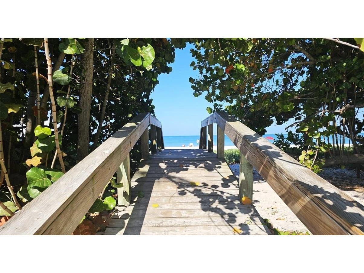 18001 Bluewater Drive Naples FL 34114 TB8355788 image15