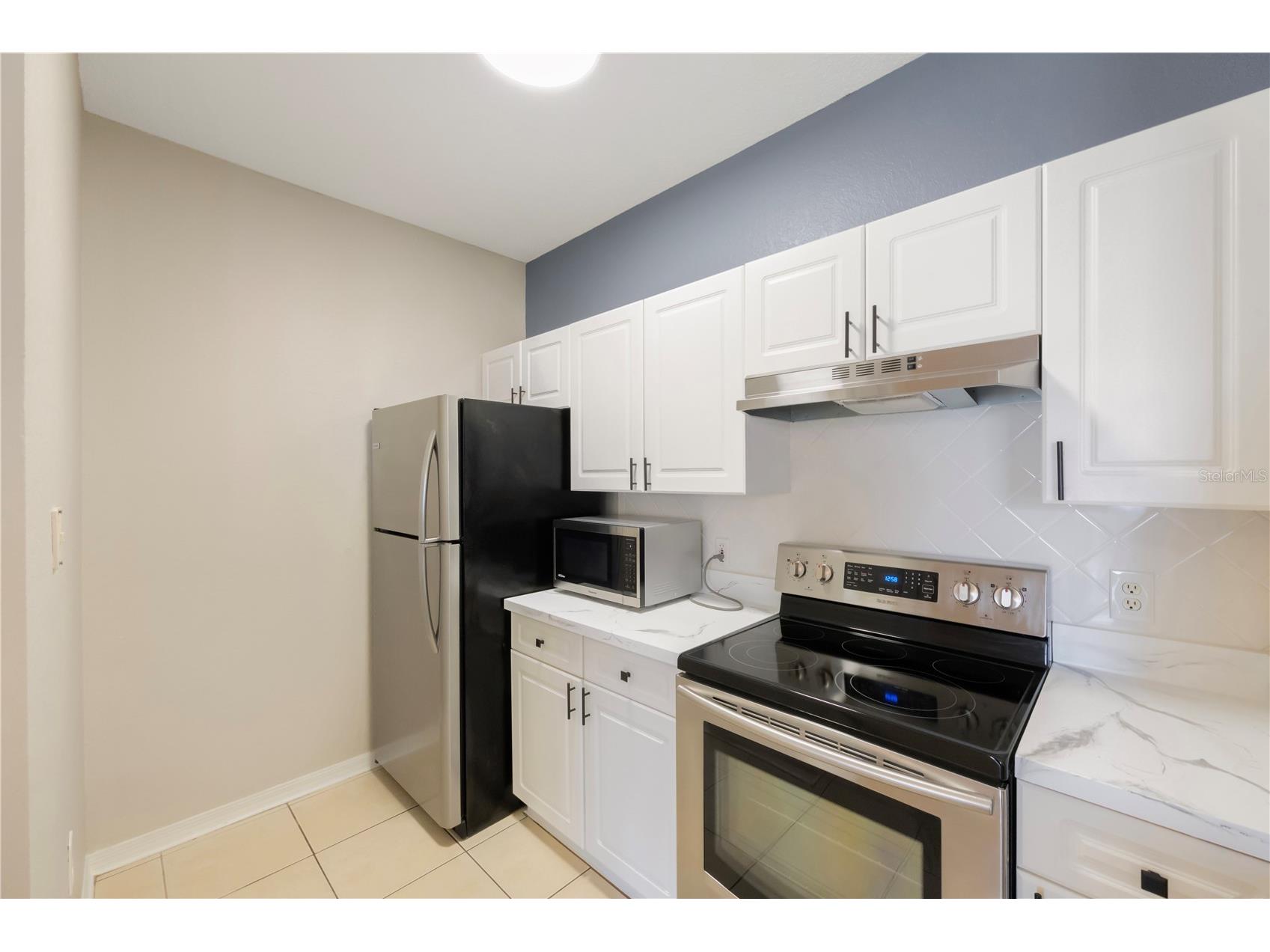 18001 Richmond Place Drive #1010 Tampa FL 33647 TB8501255 image3