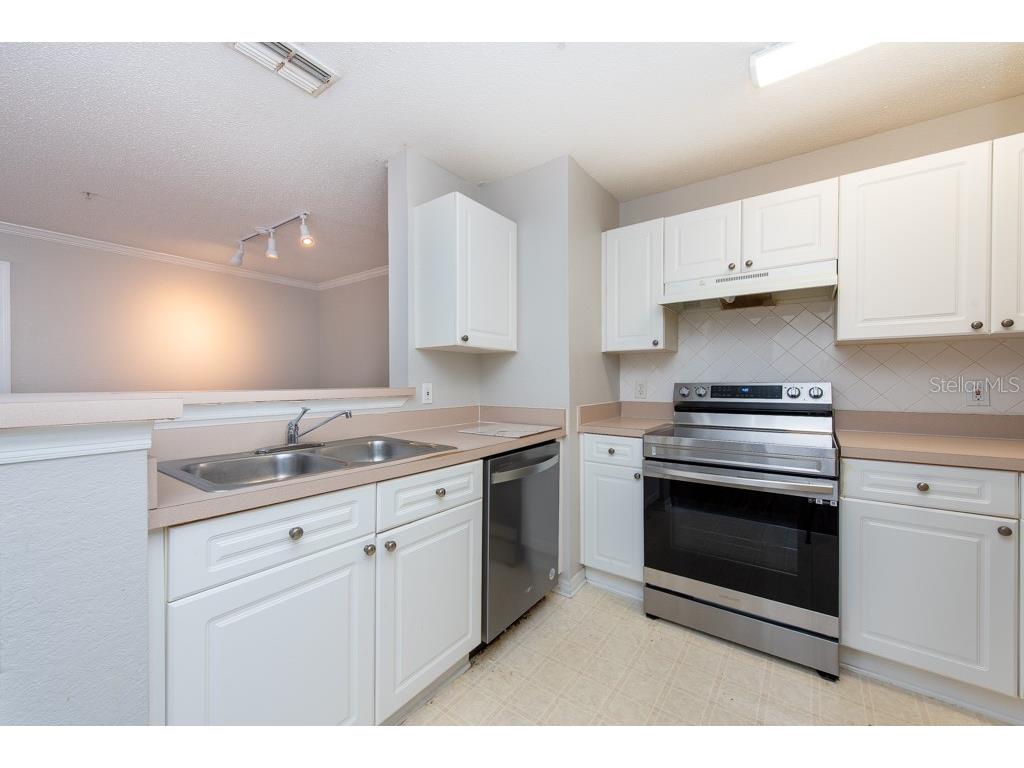 18001 Richmond Place Drive #1032 Tampa FL 33647 TB8364476 image14