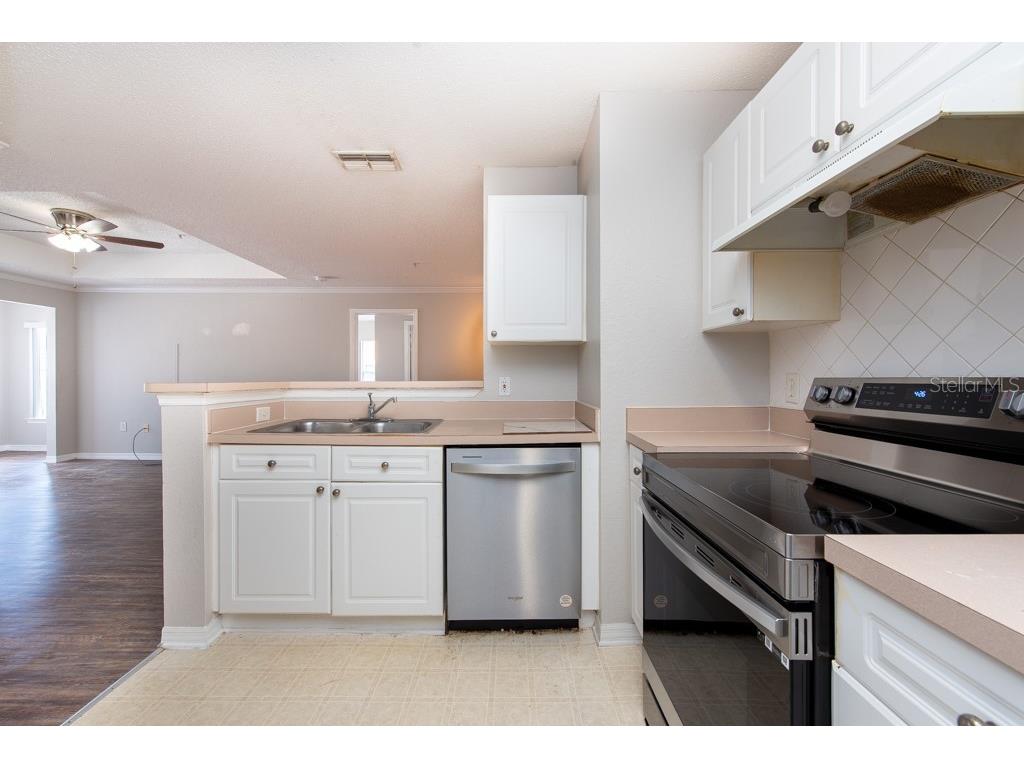 18001 Richmond Place Drive #1032 Tampa FL 33647 TB8364476 image18