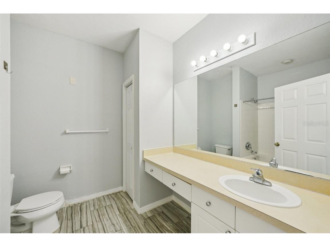 18001 Richmond Place Drive #117 Tampa FL 33647 TB8450546 image19