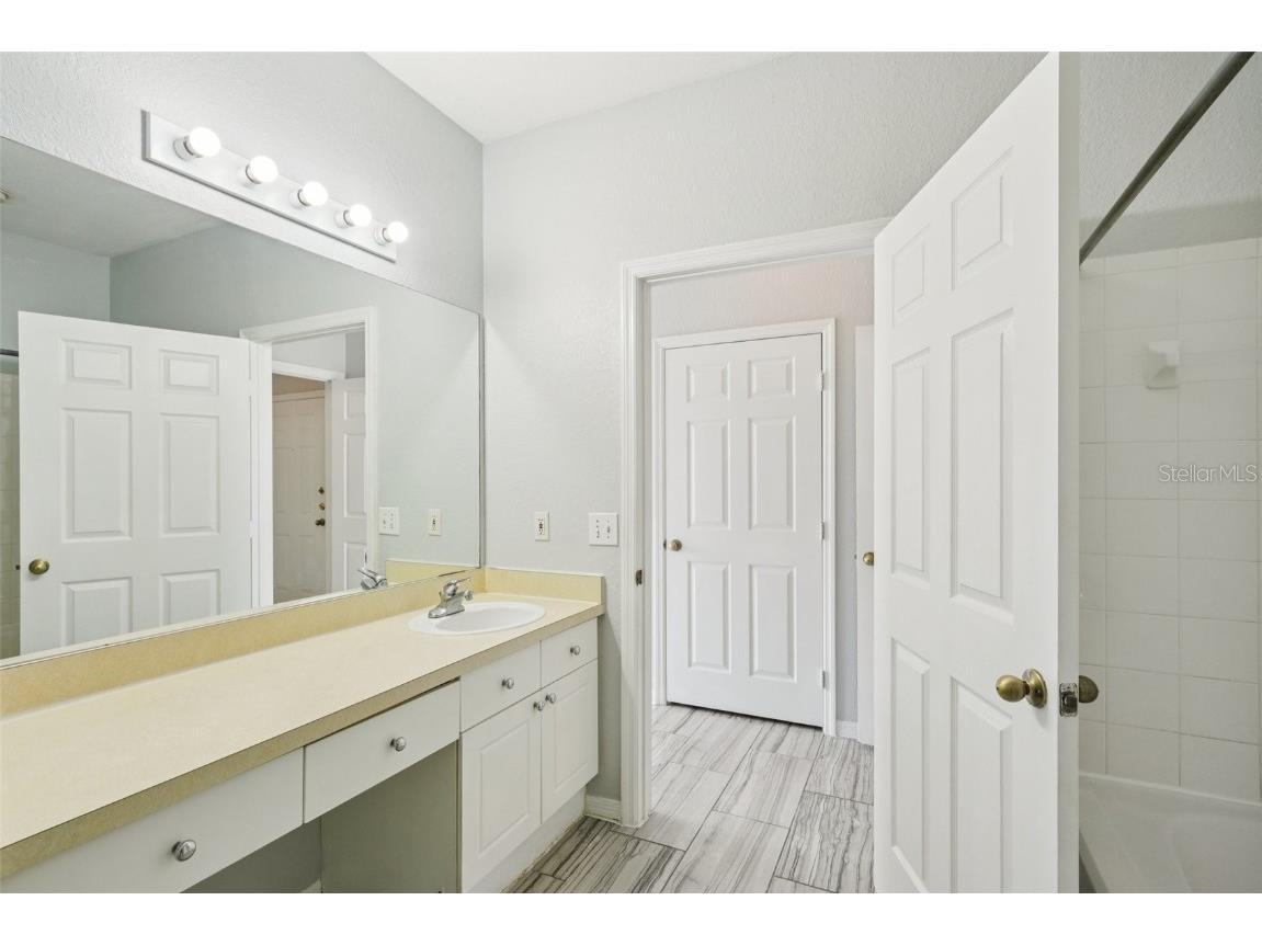 18001 Richmond Place Drive #117 Tampa FL 33647 TB8450546 image20