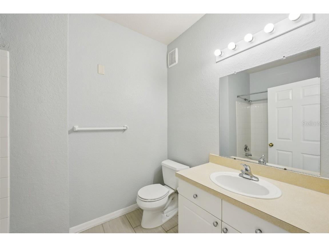 18001 Richmond Place Drive #117 Tampa FL 33647 TB8450546 image27