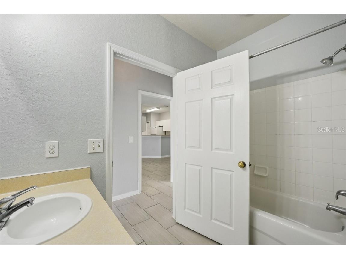 18001 Richmond Place Drive #117 Tampa FL 33647 TB8450546 image28