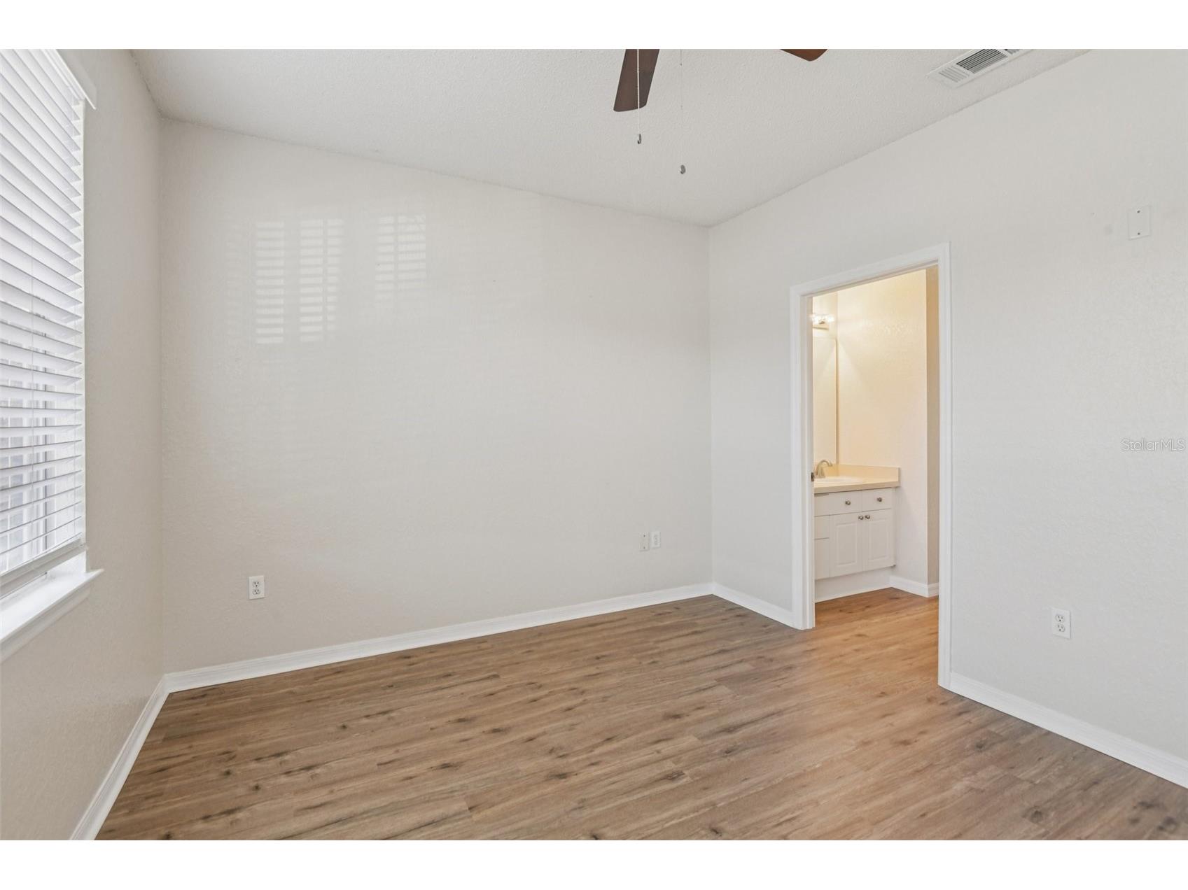 18001 Richmond Place Drive #1213 Tampa FL 33647 TB8466997 image20