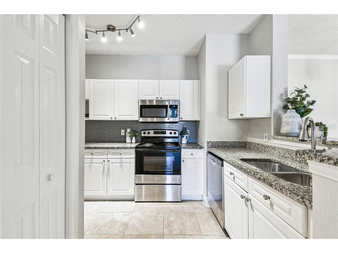 18001 Richmond Place Drive #1223 Tampa FL 33647 TB8437168 image11