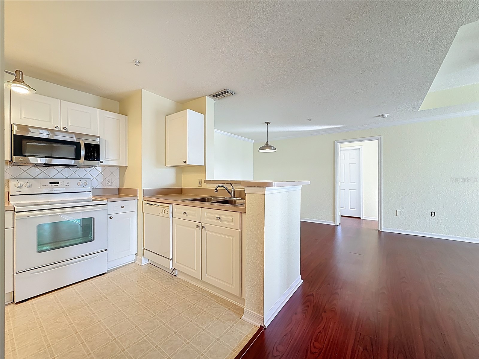 18001 Richmond Place Drive #1233 Tampa FL 33647 TB8479674 image4