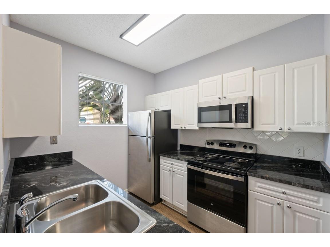 18001 Richmond Place Drive #215 Tampa FL 33647 TB8433083 image11