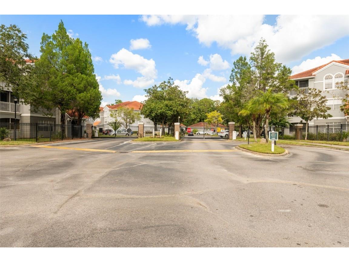 18001 Richmond Place Drive #215 Tampa FL 33647 TB8433083 image32