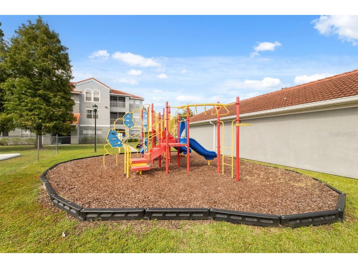 18001 Richmond Place Drive #215 Tampa FL 33647 TB8433083 image41