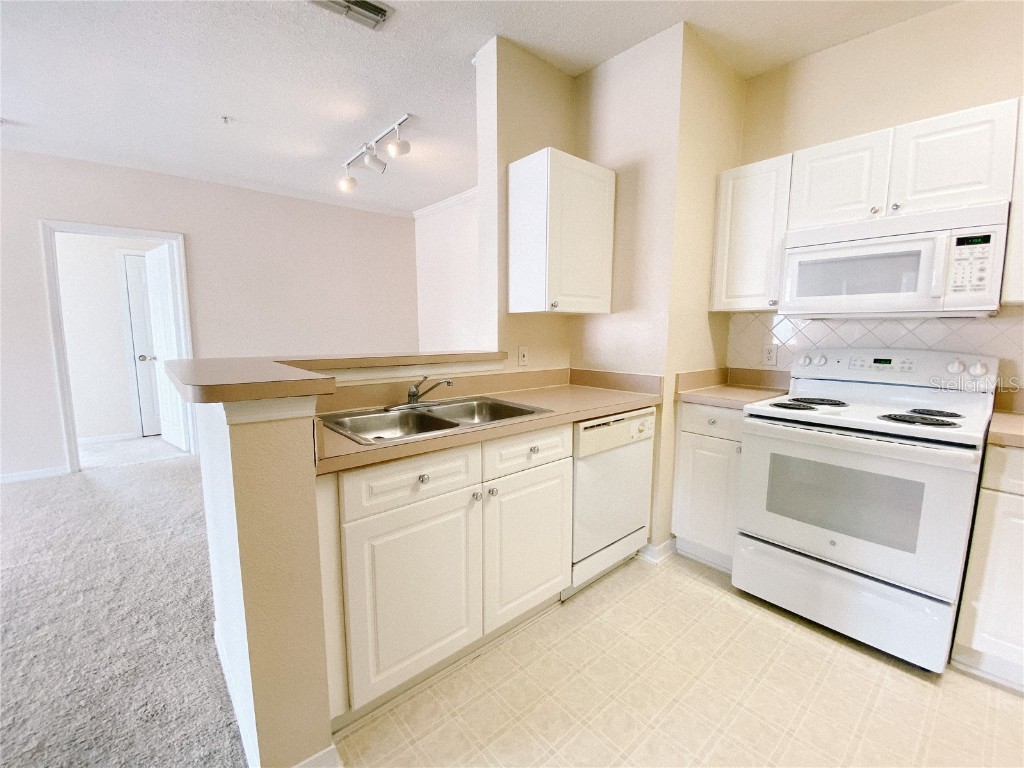 18001 Richmond Place Drive #222 Tampa FL 33647 TB8349681 image6