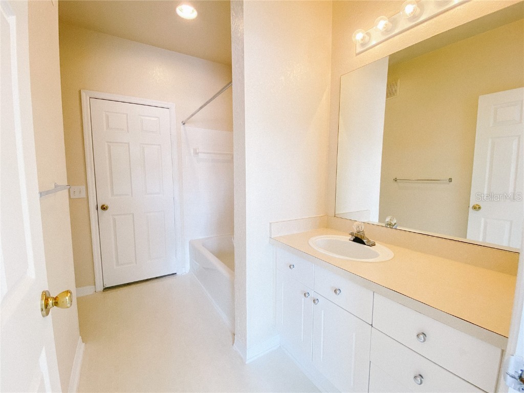 18001 Richmond Place Drive #222 Tampa FL 33647 TB8349681 image9