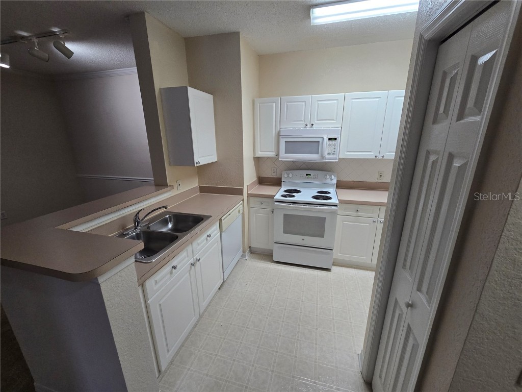 18001 Richmond Place Drive #222 Tampa FL 33647 TB8424960 image6