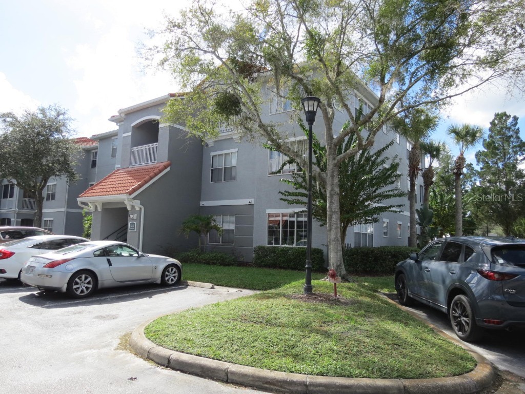18001 Richmond Place Drive #225 Tampa FL 33647 T3487608 image1