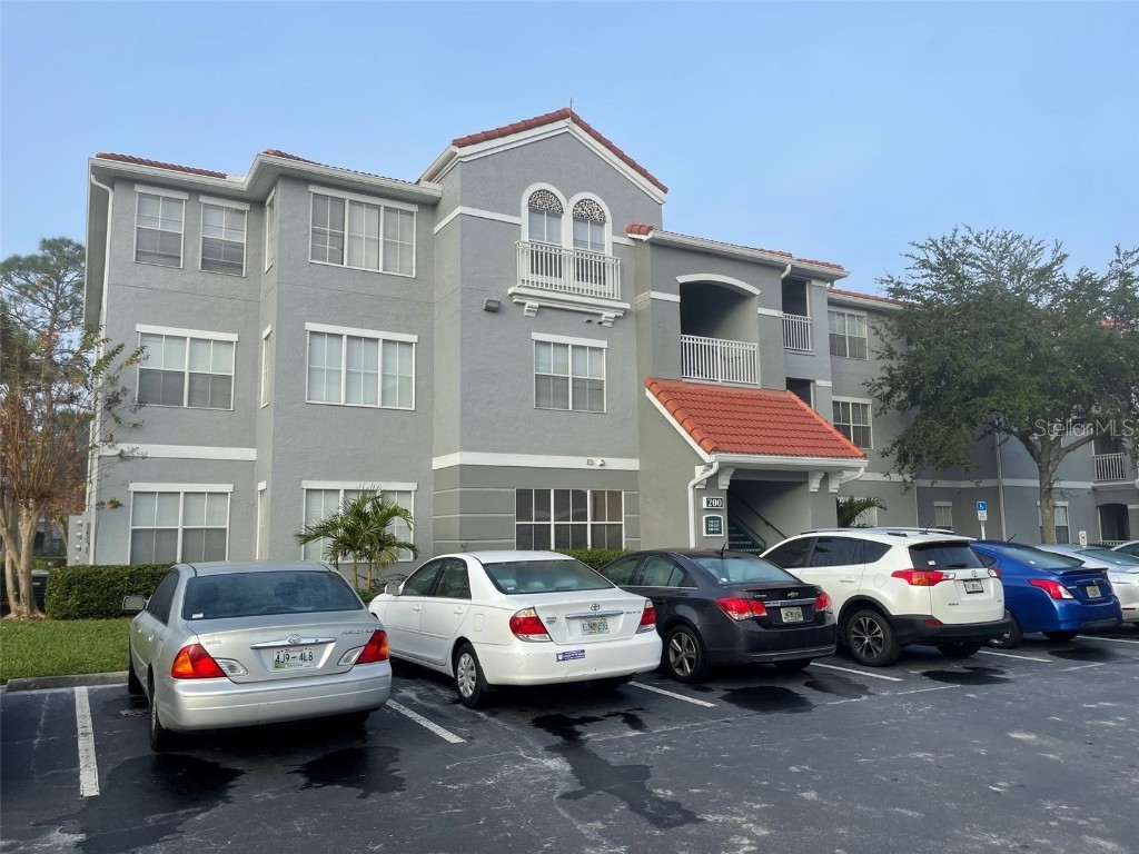 18001 Richmond Place Drive #230 Tampa FL 33647 T3347810 image1