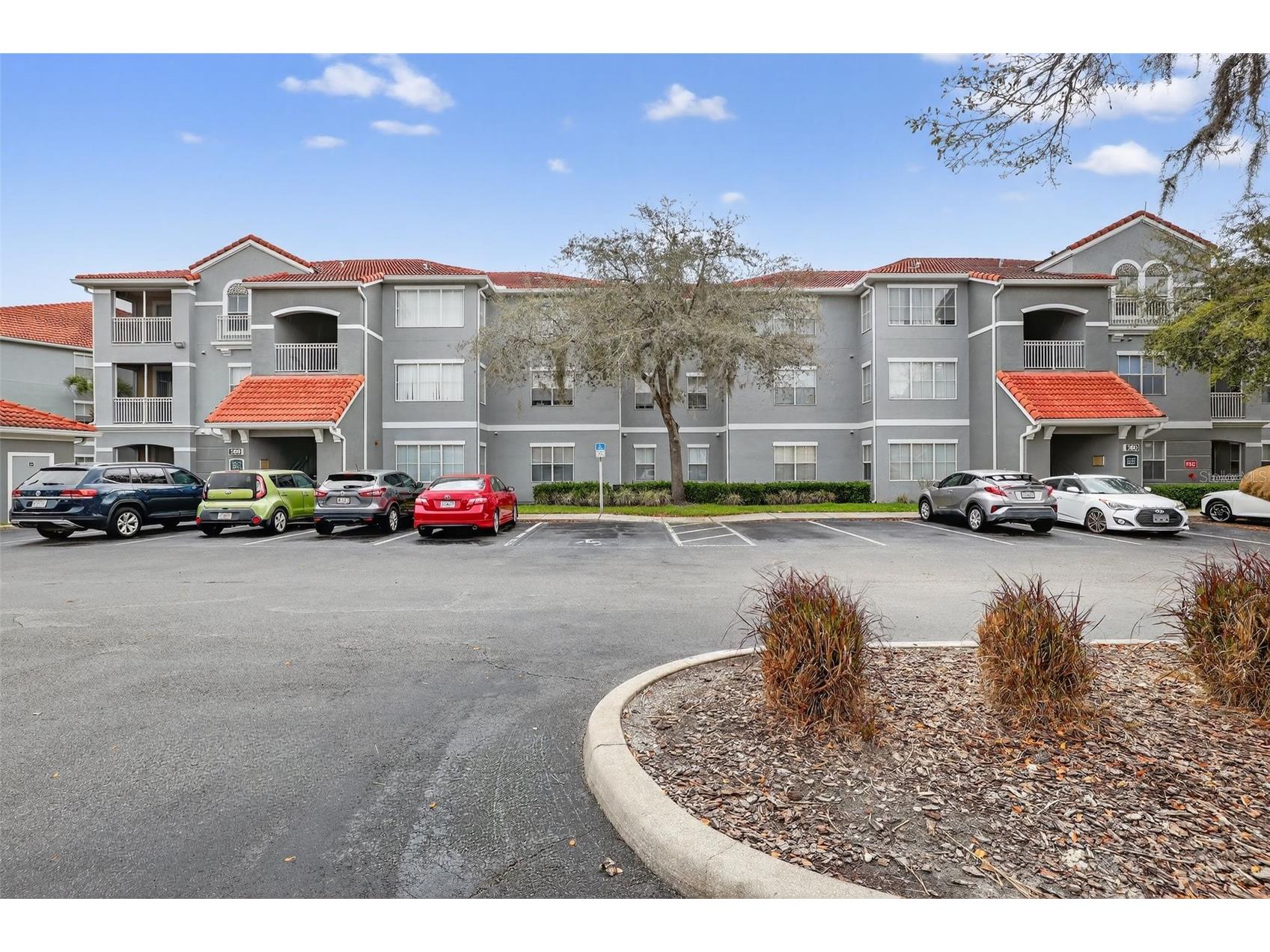 18001 Richmond Place Drive #332 Tampa FL 33647 TB8487652 image1